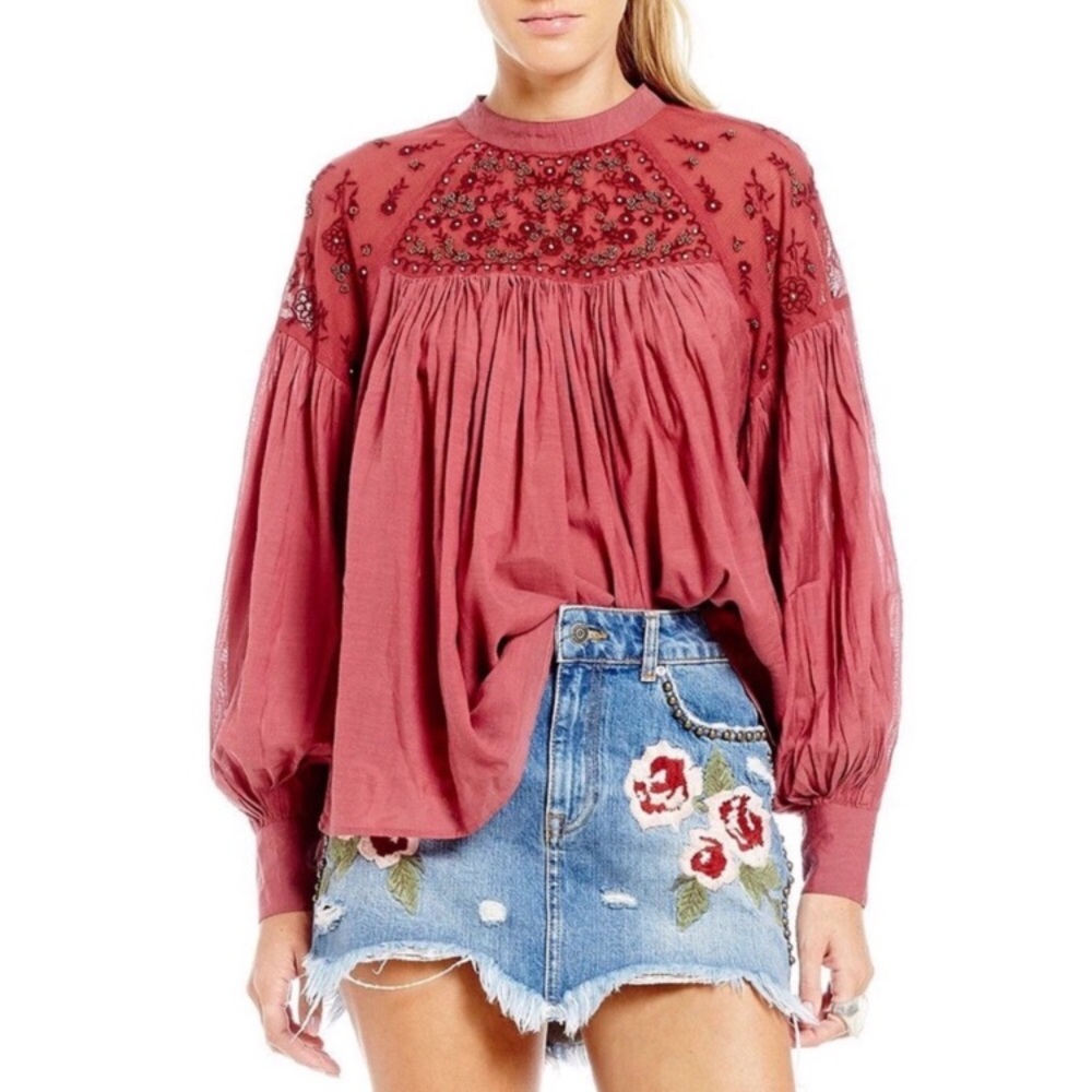 FREE PEOPLE TIE NECK BALOON SLEEVE BEADED DETAILED TOP EUC runs big